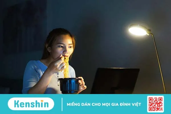 10 thói quen tệ hại khiến mỡ bụng tích tụ dày hơn 1