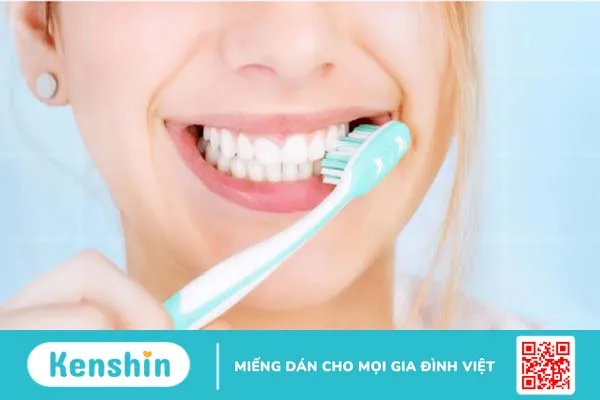 Bạn có muốn biết cách đánh răng không bị tụt lợi hay không?3