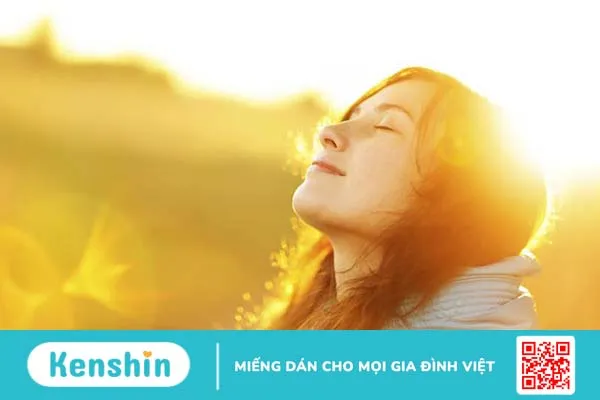 Bật mí lợi ích của ánh nắng mặt trời và cách tắm nắng hiệu quả, an toàn 4