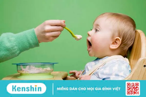 Bé mấy tháng ăn được hành tỏi? Cách chế biến hành tỏi an toàn 2