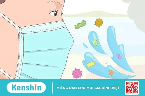 Có sự khác biệt giữa triệu chứng của bệnh Cúm và Cảm lạnh không?  Bệnh Cúm  Thể thông thường:   Có các biểu hiện, triệu chứng sau:  Sốt cao 40oC, rét run, mạch nhanh, mệt mỏi nhiều Đau lan tỏa toàn thân, đau đầu dữ dội, đau vùng trán và hai hố mắt, sợ ánh sáng, đau lưng, đau cổ, đau cơ và các khớp. Biểu hiện viêm xuất tiết đường hô hấp trên: Viêm kết mạc mắt, chảy nước mắt, chảy nước mũi, đau họng thanh quản cùng với nuốt khó, khó phát âm, đau rát sau xương ức, ho khan… Đặc biệt trên trẻ em có thể kèm theo các triệu chứng đường tiêu hóa (buồn nôn, nôn, ỉa chảy.  Cúm bội nhiễm:  Tổn thương đường hô hấp do virus cúm tạo điều kiện cho bội nhiễm vi khuẩn. Sốt kéo dài, ho khạc đờm mủ, các biểu hiện về hô hấp nặng lên.  Trẻ em: Viêm tai, viêm xoang, viêm thanh quản, rối loạn tiêu hóa, viêm màng não tăng bạch cầu lympho, có hoặc không có các triệu chứng của viêm não, viêm màng ngoài tim hoặc viêm cơ tim, tiêu cơ vân.  Phụ nữ mang thai có thể bị sảy thai.  Cúm ác tính:  Suy hô hấp cấp tiến triển, xuất hiện vài ngày sau khi có các triệu chứng cúm thông thường. Ngoài ra còn có thể có viêm cơ tim, viêm màng ngoài tim, viêm gan, suy thận cấp, viêm não - màng não.  Cảm lạnh  Biểu hiện thường gặp của cảm lạnh:  Nghẹt mũi, khó thở. Chảy nhiều nước mũi, nước mắt. Ho. Đau họng, viêm họng. Đau đầu, đau nhức cơ thể. Hắt hơi. Sốt nhẹ. Cảm thấy mệt mỏi trong người 4.