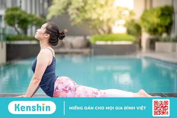 Bị đau lưng có nên tập yoga - Chữa đau lưng bằng yoga 2