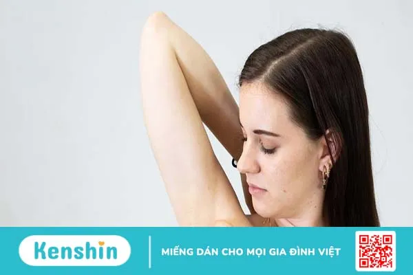 Bị ngứa nách khi dùng lăn khử mùi thì xử trí như thế nào? 1