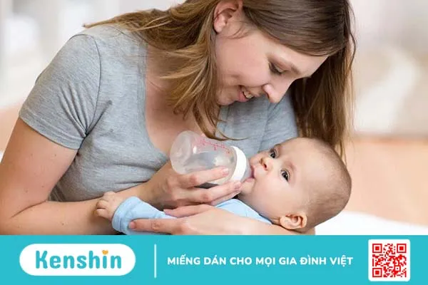 Bù nước cho trẻ bị nôn như thế nào cho đúng?3