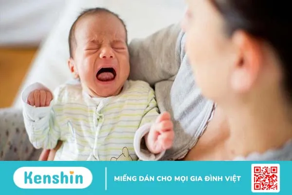 Các cách chăm sóc trẻ cảm sốt mùa hè 1