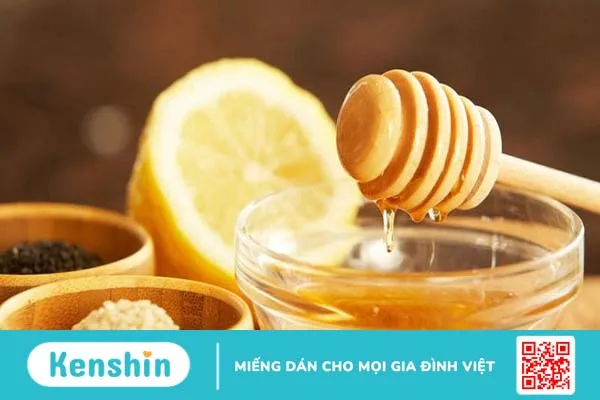 Kết hợp kem đánh răng và mật ong để tẩy ria mép