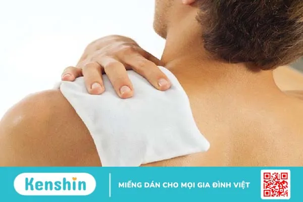 Cách xử lý đánh cầu lông bị đau vai đơn giản cho bạn 3