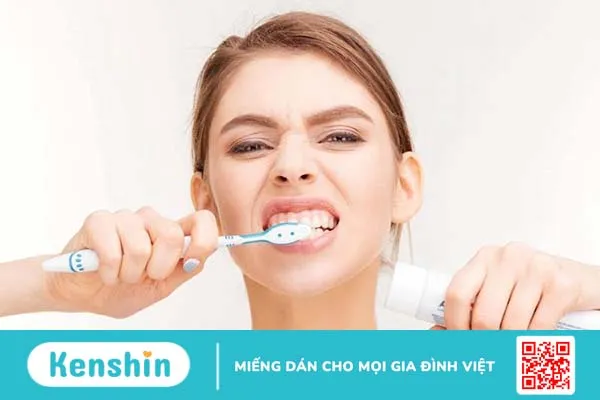 Chảy máu răng khi ngủ dậy có nguy hiểm không? 1