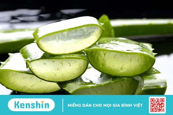 trị rạn da sau sinh bằng nha đam 2