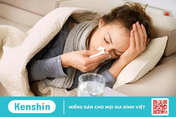 trị rạn da sau sinh bằng rượu nghệ 2