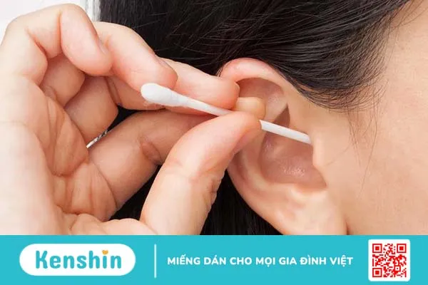 Có nên rửa tai bằng oxy già hay không 2