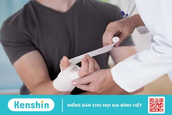 Đánh cầu lông bị đau tay: Nguyên nhân, cách phòng tránh 3