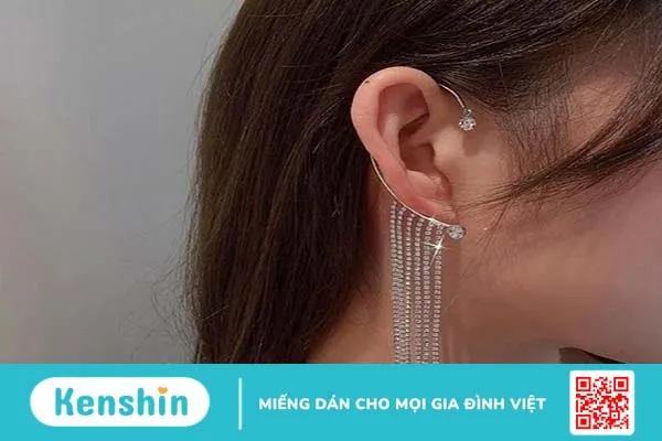 Lỗ xỏ khuyên bị ngứa - Nguyên nhân và cách xử lý phù hợp 3