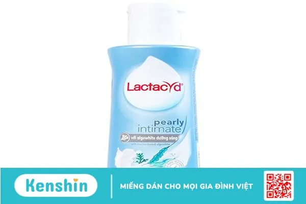 Dung dịch vệ sinh phụ nữ Lactacyd Pearly Intimate