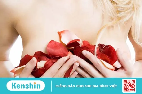 Cần thử một lượng nhỏ kem đánh răng trên da trước khi bôi lên nhũ hoa