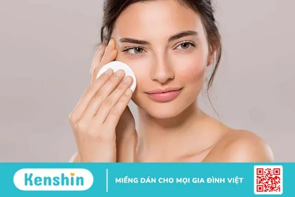 Nặn mụn xong bị lên mụn đầu trắng có sao không? 2