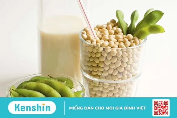 Nên ăn gì, uống gì để cô bé hết khô hạn 3