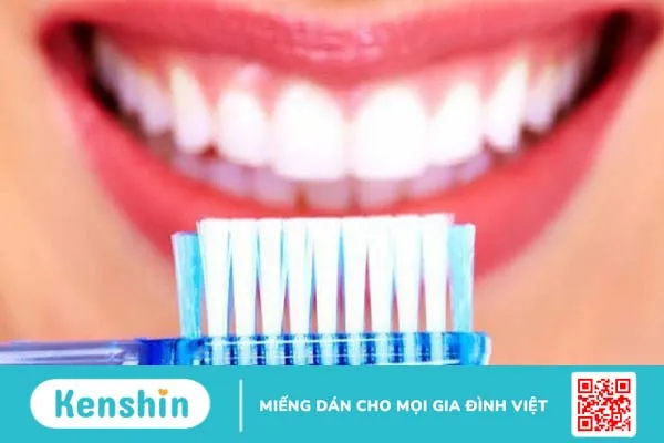 Chọn bàn chải đánh răng cho người viêm nướu