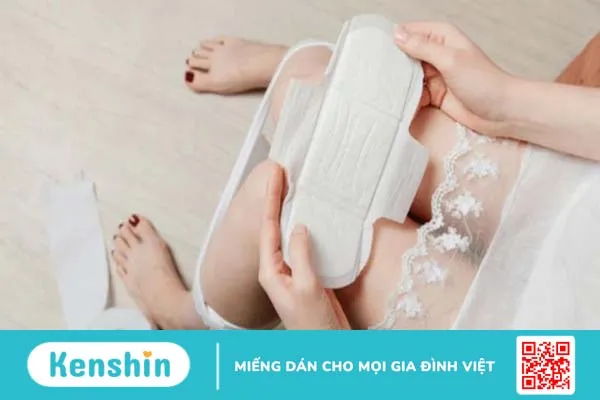 Nên dùng băng vệ sinh có cánh hay không cánh? 1