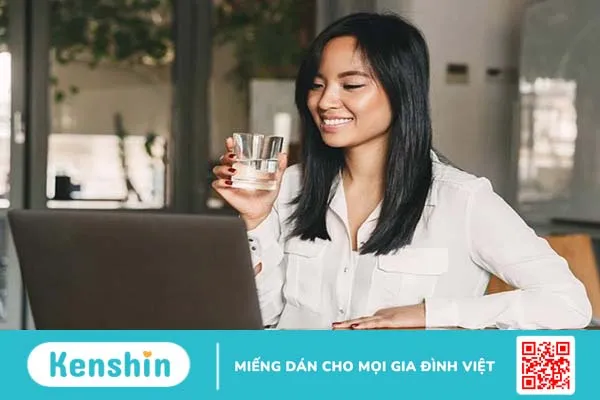 Ngồi máy tình nhiều nên uống gì? 2