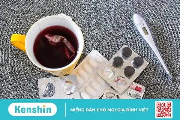 Người lớn bị sốt nóng lạnh nên làm gì 3