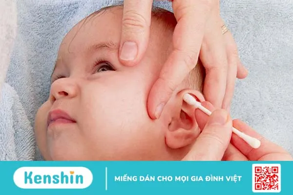 Trẻ sơ sinh bị viêm tai ngoài có nguy hiểm không?