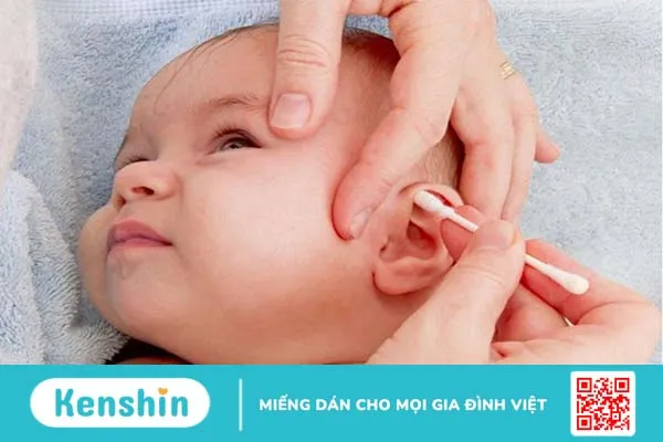 Nhọt ống tai ngoài ở trẻ sơ sinh: Bố mẹ không nên xem thường