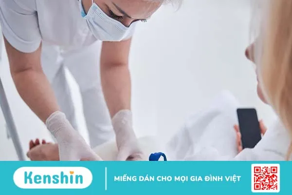 Những nguy cơ tiềm ẩn khi tự truyền dịch tại nhà 1