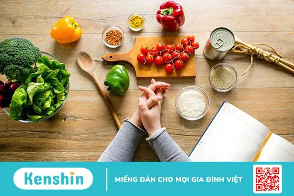 Chế độ ăn cân đối, hợp lý là một trong những thói quen tốt cho răng