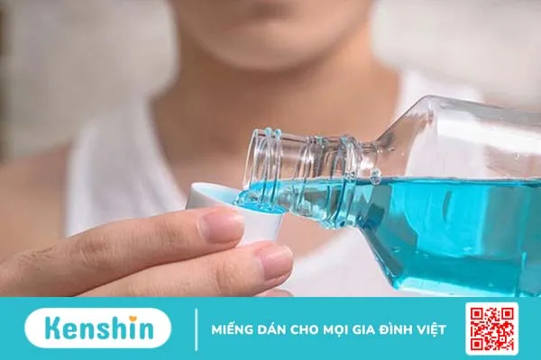 Súc miệng mỗi ngày giúp bảo vệ răng