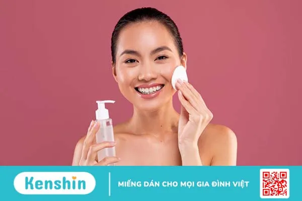 Nước tẩy trang và toner khác nhau thế nào? Loại nào quan trọng hơn 1