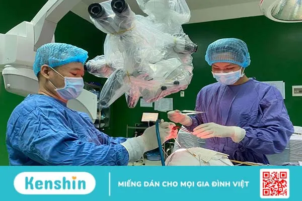 Phẫu thuật dị dạng mạch máu não và cách chăm sóc sau phẫu thuật 3