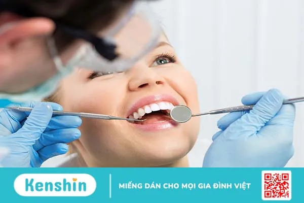 Răng sứ toàn sứ không bị ảnh hưởng màu sắc từ thực phẩm và nước uống hàng ngày