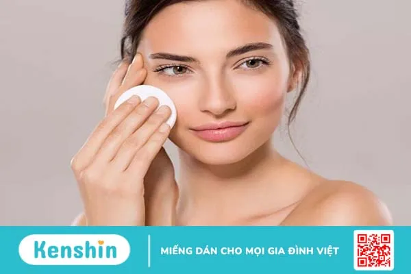 Rửa mặt bằng nước muối sinh lý có tốt không Vì sao 2