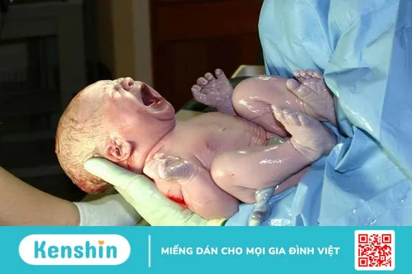 Sinh mổ có đau hơn sinh thường không? Ưu và nhược điểm của hai phương pháp 1