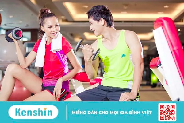 Tập gym có nên uống nước dừa 3