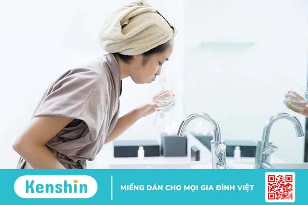 Tập há miệng sau khi nhổ răng khôn 04