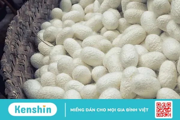 Sericin là một loại protein có trong kén tơ tằm là một trong những thành phần sữa rửa mặt Senka