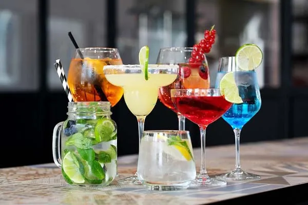 Thông tin sức khỏe về việc uống cocktail có tốt không 1