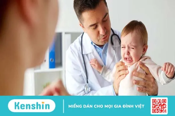 Tìm hiểu nguyên nhân trẻ sơ sinh chảy nước mắt 1 bên