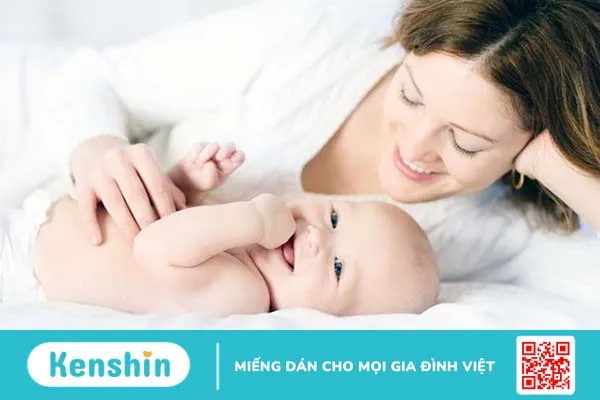 Tìm hiểu nguyên nhân trẻ sơ sinh chảy nước mắt 1 bên