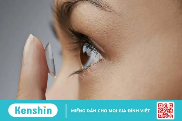 Tìm hiểu về chứng loạn sắc tố mống mắt 4