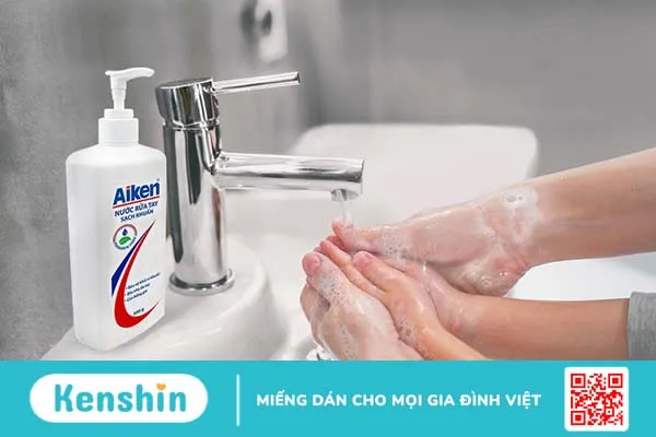 Tìm hiểu về viêm tai giữa mạn tính mủ và viêm tai giữa mạn tính xuất tiết3