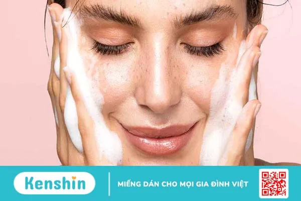 Sữa rửa mặt cho da mụn 06