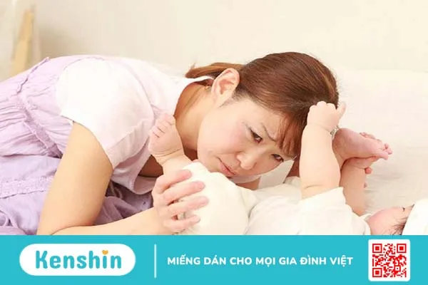 Trẻ uống sữa công thức đi ngoài màu vàng lỏng phải làm sao? 3