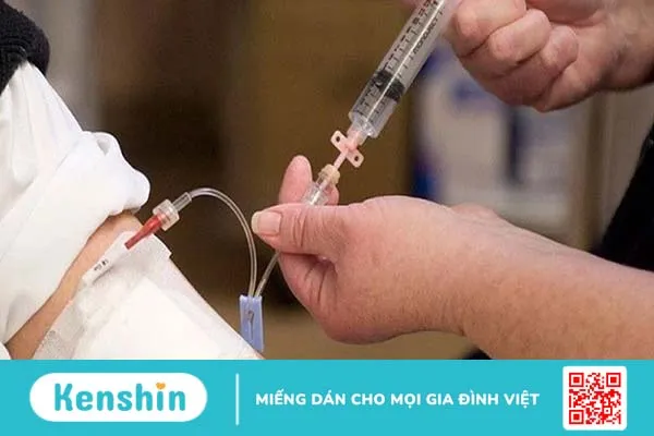 Dinh dưỡng qua đường tĩnh mạch truyền thẳng vào máu bệnh nhân