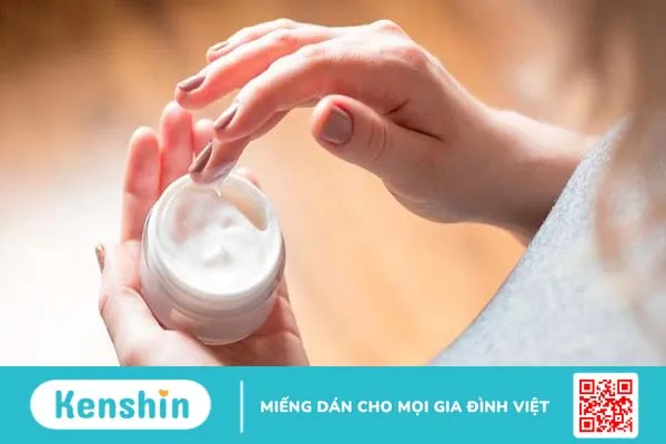 chăm sóc rạn da sau sinh 3