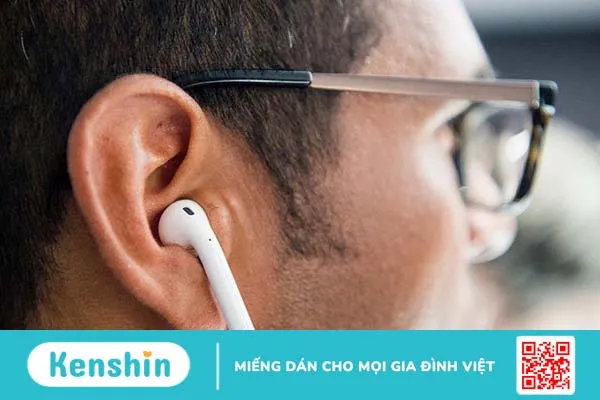 Viêm tai giữa có nên đeo tai nghe không? Nên cải thiện thói quen dùng tai nghe như thế nào? 1