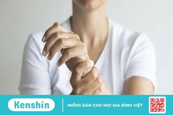 Viêm tủy thị thần kinh: Bệnh hiếm gặp gây suy giảm thị lực và liệt nửa người 2