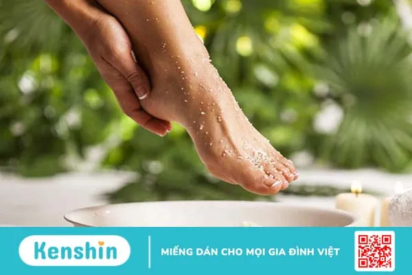 3 Cách trị nứt gót chân tại nhà đơn giản, hiệu quả